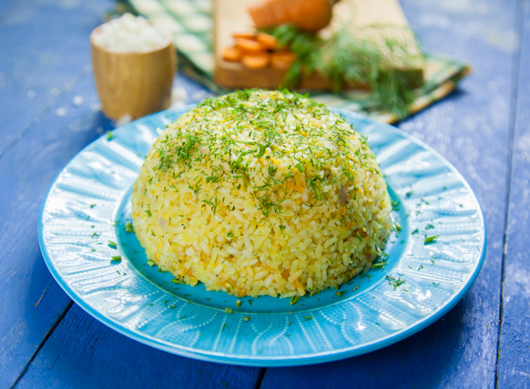 ارز بالبصل الأخضر والشبت