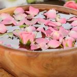 الفرق-بين-ماء-الورد-وماء-الزهر