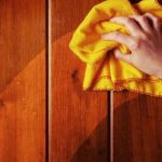 تلميع-الخشب-فالبيت