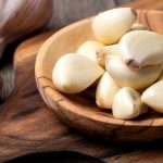 الثوم-فص-للتنظيف