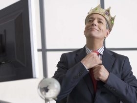 الزوج-المغرور-وكيفية-التعامل-معه