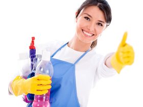 خلطات-طبيعية-لتنظيف-سلك-شباك-المطبخ