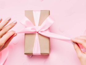 اختيار-هدية-عملية-لعرسان-ا