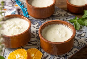 زبادي - الزيادي البيتي - زبادي - السحور - طواجن - الزبادي - بتاعت - زمان - حورية - الحداد - قناة - الوصفة - طريقة عمل الزبادي البيتي