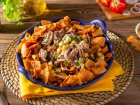 فتة - مسخن- فتة - ببواقي - الفراخ - وصفات - لبواقي - الفراخ - والعيش - قناة - الوصفة