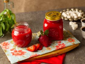 صوص- الفراولة- طريقة - عمل - صوص -الفراولة - دبري ووفري - قناة الوصفة