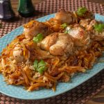 حلة الدجاج مع الارز والبصل المكرمل - حلة الغذاء الواحدة - افكار الغذاء السريع - غذاء المغتربين - قناة الوصفة