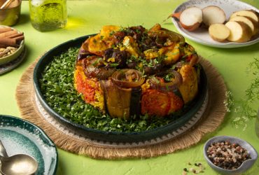 مقلوبة اللحم والخضار - المقلوبة - اكلات الحلة الواحدة - اكلات المغتربين - قناة الوصفة