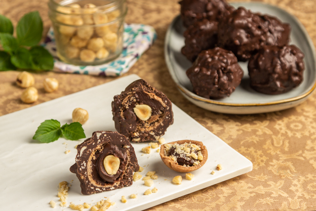 فريرو روشيه - كرات الشيكولاتة بالبندق - طريقة عمل روشيه