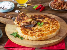 فطيرة الدجاج بالجلاش بدون فرن - فطيرة الطاسة