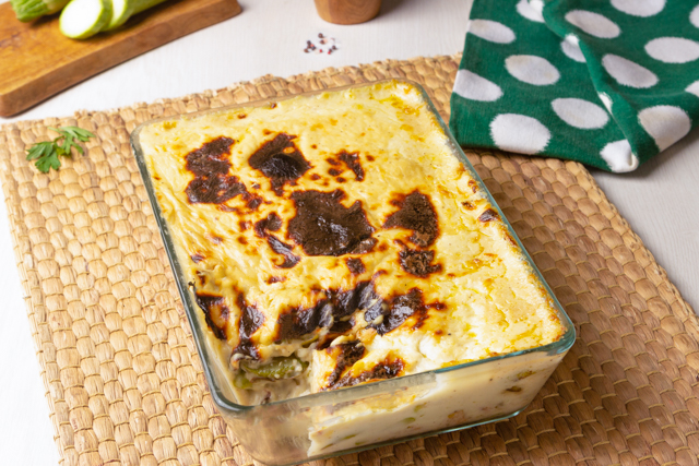 كوسة بالبشاميل بالفراخ _ كوسة بالبشاميل _ صينية كوسة