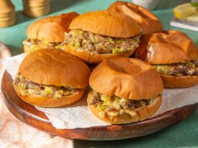 ساندويتشات لحم بالمشروم والجبن - اكلات البحر - قناة الوصفة