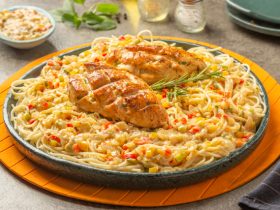 اكلات المطاعم_مكرونة_دجاج_مشوي_بالصوص_الابيض_وايت_صوص_طريقة_عمل