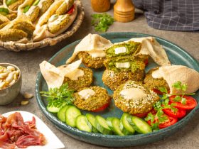طعمية محشية كيري _ طريقة عمل الطعمية _ عجينة الطعمية _ اسهل طريقة طعميه