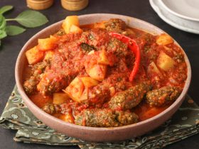 كفتة الغلة بالصلصة _ كفتة بالقمح مع الصلصة_طريقة_عمل