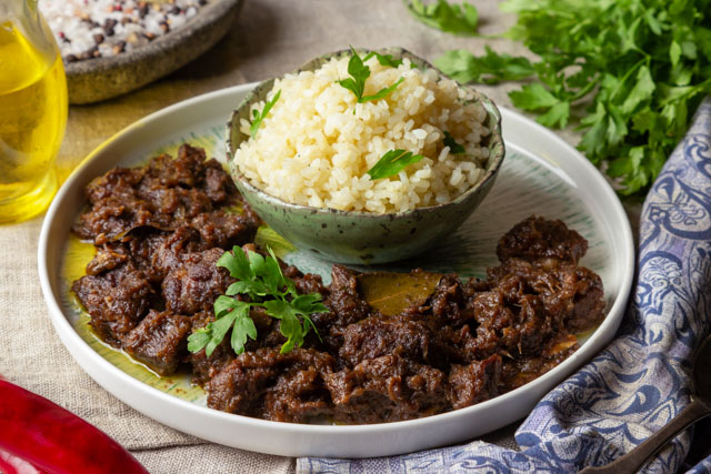 لحم_كباب_حلة_مع_ارز_ابيض_طريقة_عمل_كباب_الحلة